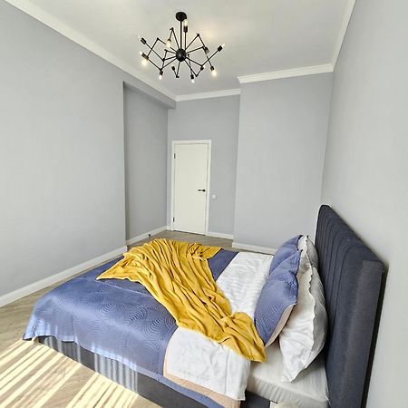 3 Room Gagarin Park Residential Complex Near Mega Shopping Mall Almaty Luaran gambar